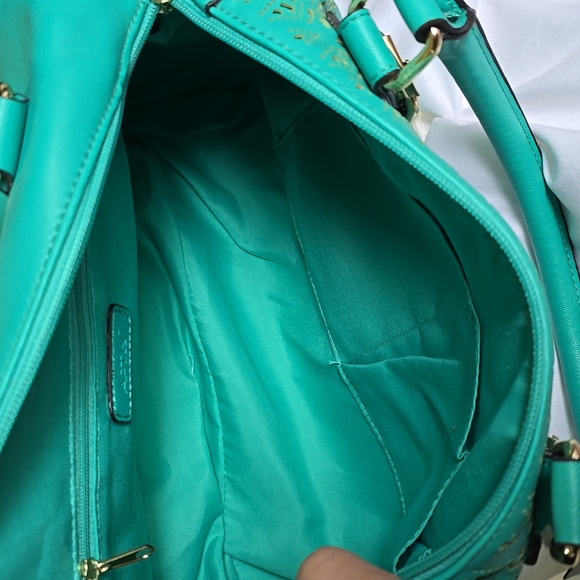 Teal ATP.9 Purse. - Picture 8 of 10